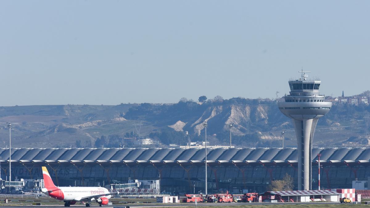 Más Madrid tacha de despropósito la ampliación de Barajas y reclama