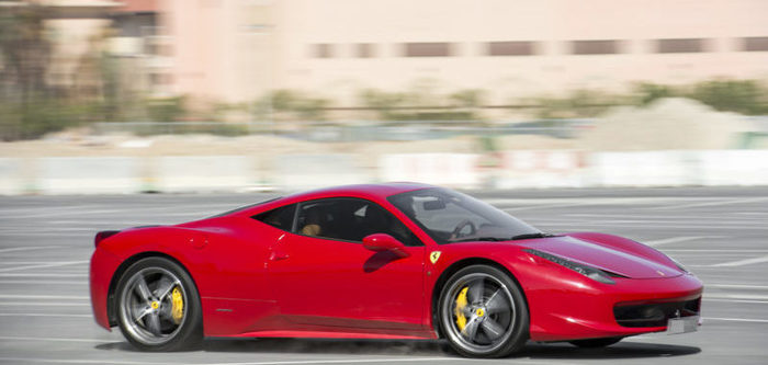 2013-ferrari-458-italia-test-drive_34