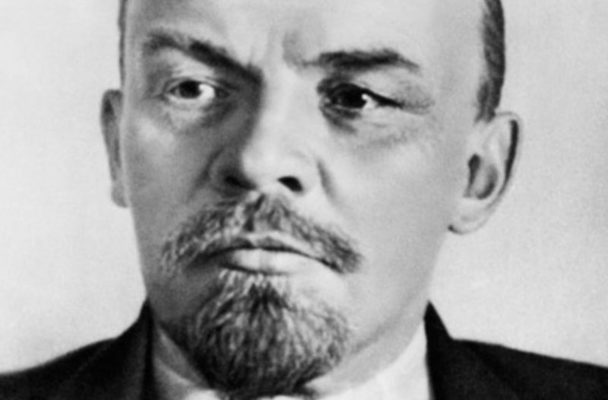 lenin-prohibido-espana-leyes-extranas