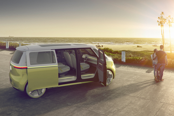 Volkswagen revive la «vieja» Kombi y le añade toques futuristas