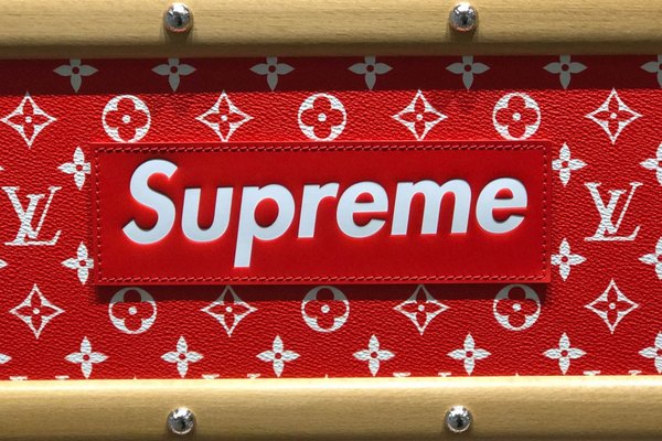 Louis Vuitton y Supreme, la colaboración más «gamberra»