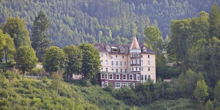 Schloss Hornberg Hornberg Aussenansicht 8 37346 e1490041229187 Merca2.es