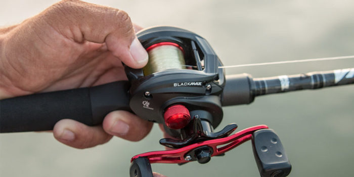 abu garcia black max casting reel in hand e1489062274366 Merca2.es