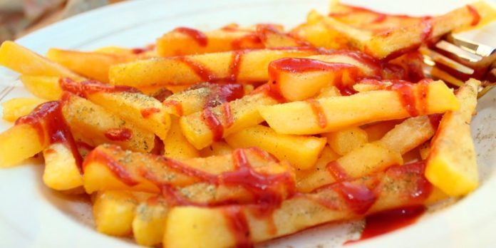 Cómo Preparar En Casa Unas Patatas Bravas De Absoluto Escándalo