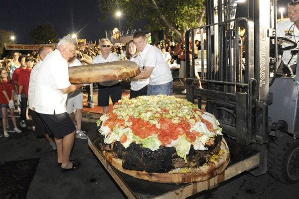 Juicy Outlaw Burger - 5.000 dólares