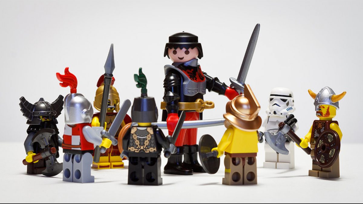 diferencia entre lego y playmobil