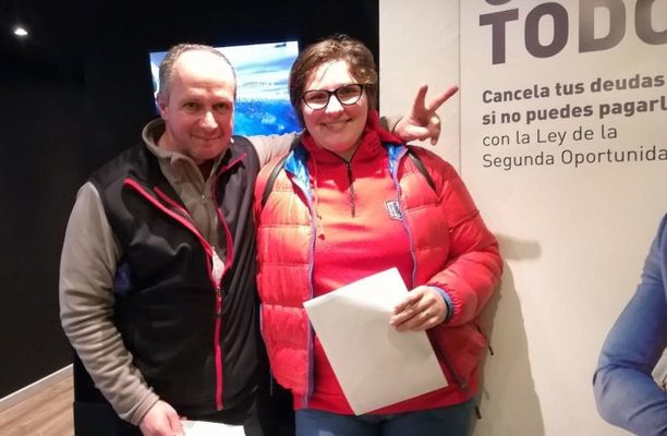 Foto de Ionela y Costel remus, clientes de repara tu deuda