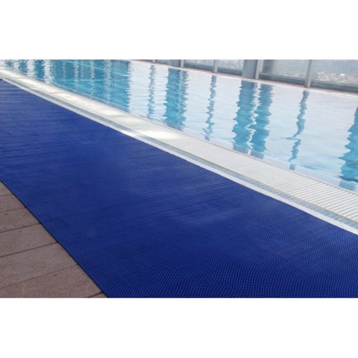 Foto de ALfombra piscina