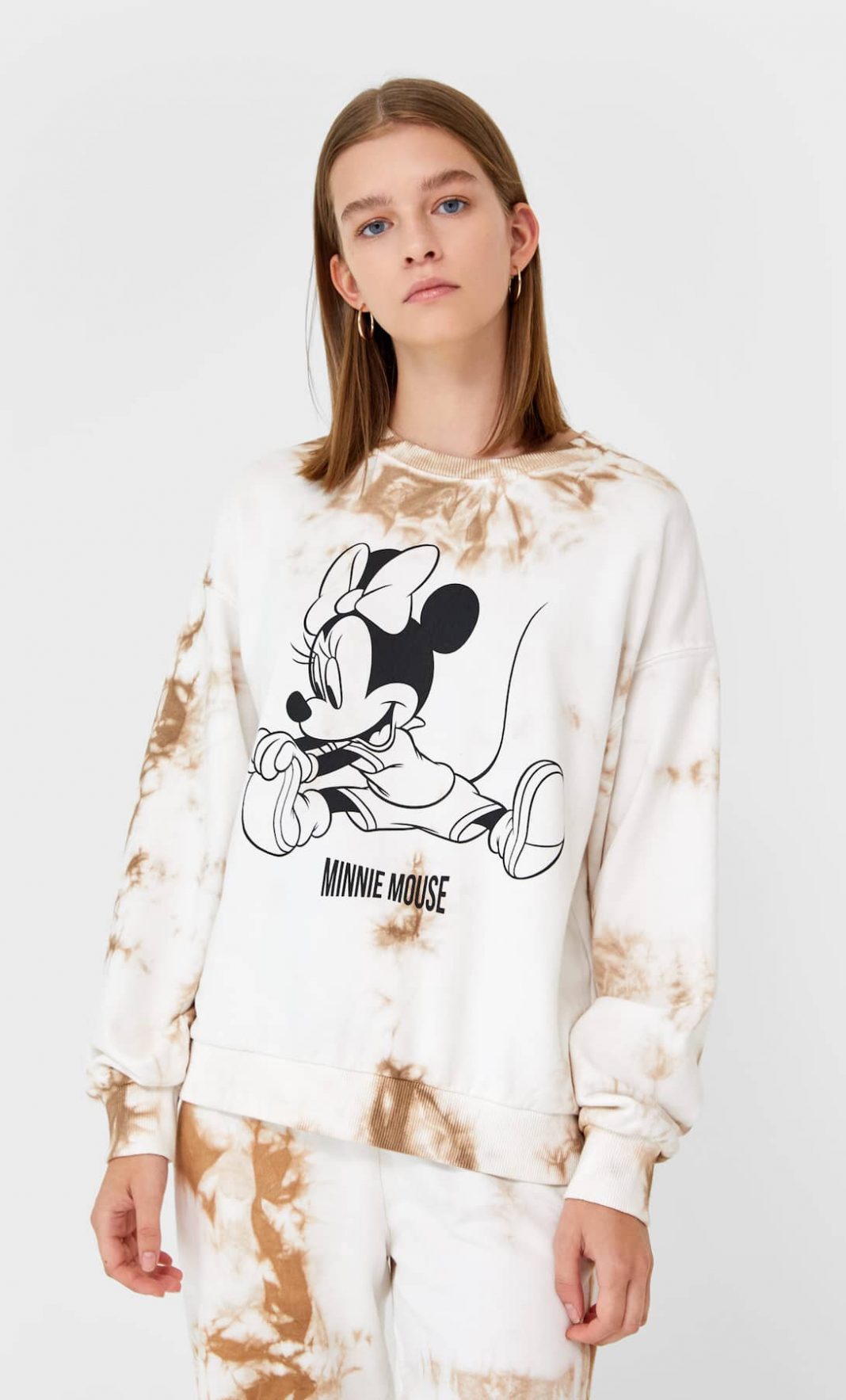 sudadera tie dye minnie mouse stradivarius