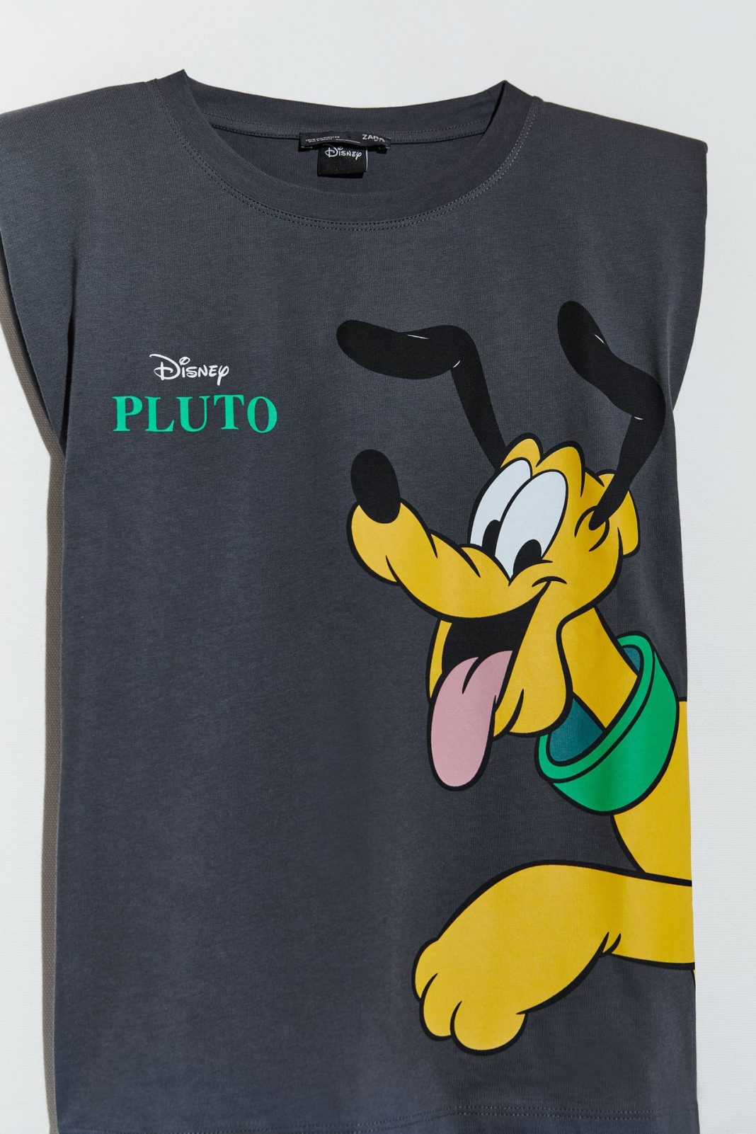 camiseta pluto disney