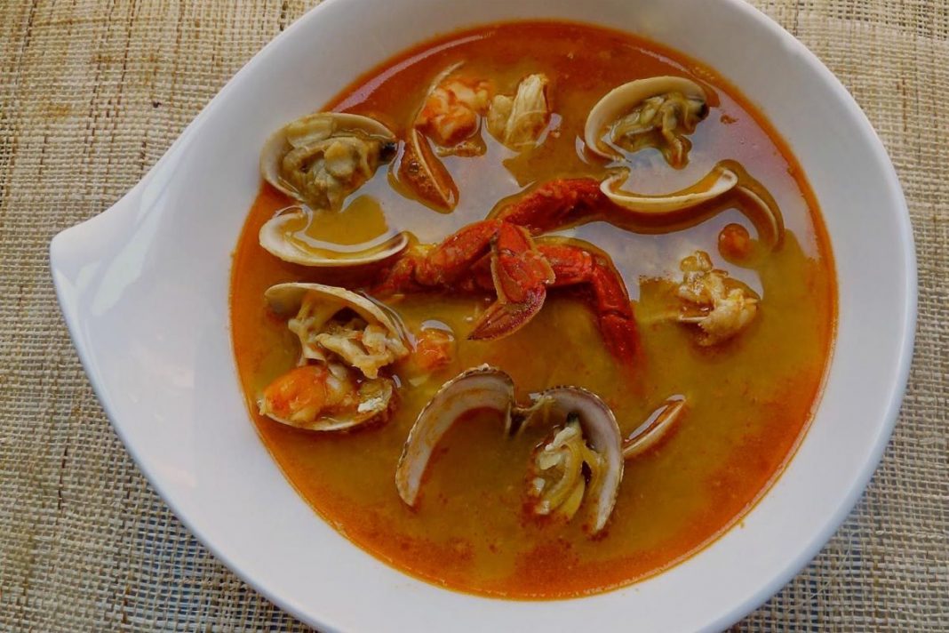 sopa de marisco y pescado - receta para navidad