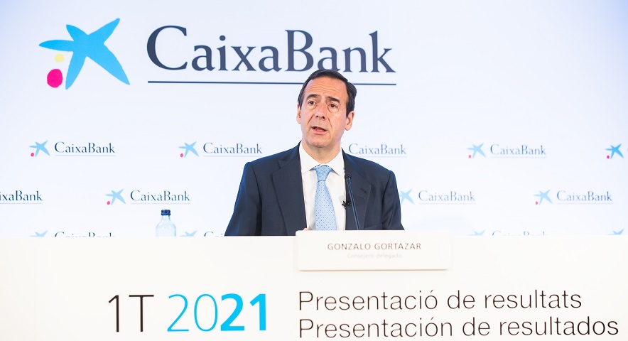 CaixaBank negociará con los trabajadores la homologación de condiciones