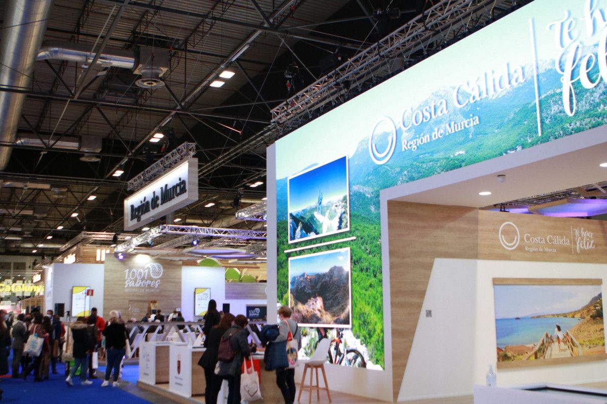 Uno de los proyectos de la agencia Comunicación & Diseño premiado como "Stand Sostenible de FITUR 2022"