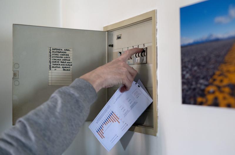 El precio de la luz sube un 82% y vuelve a superar los 200 euros/MWh