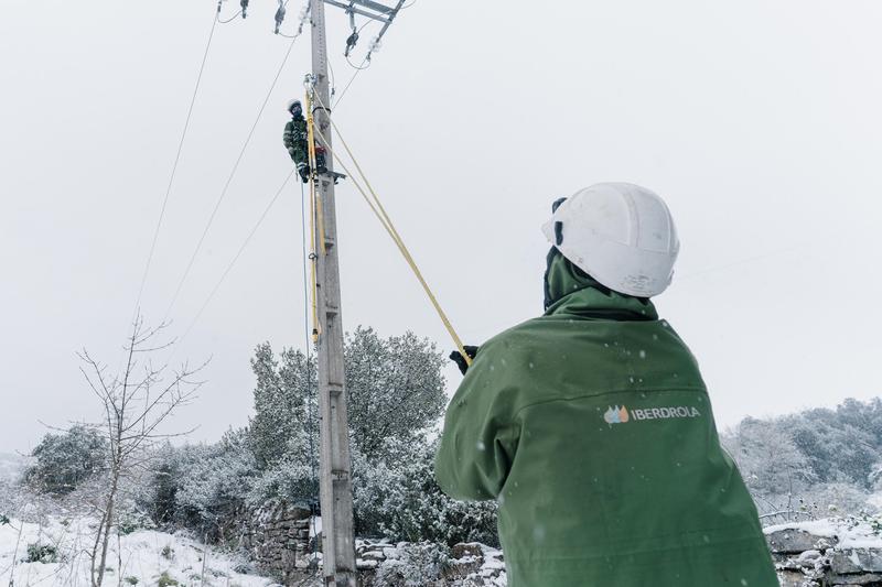 Iberdrola contrata a más 5.600 personas en el último año pese a la crisis