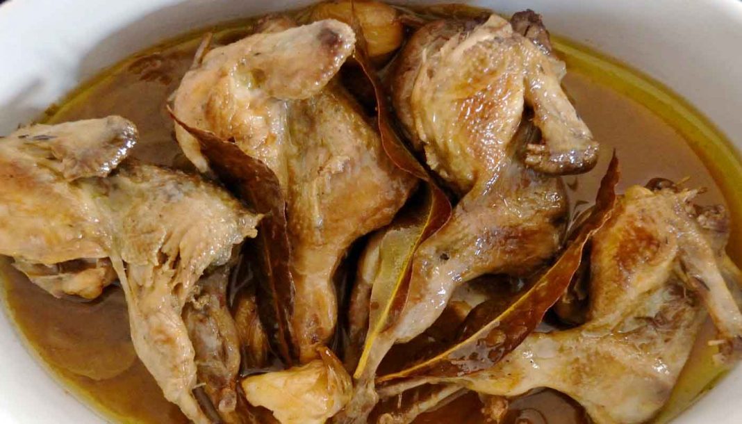 codorniz en escabeche