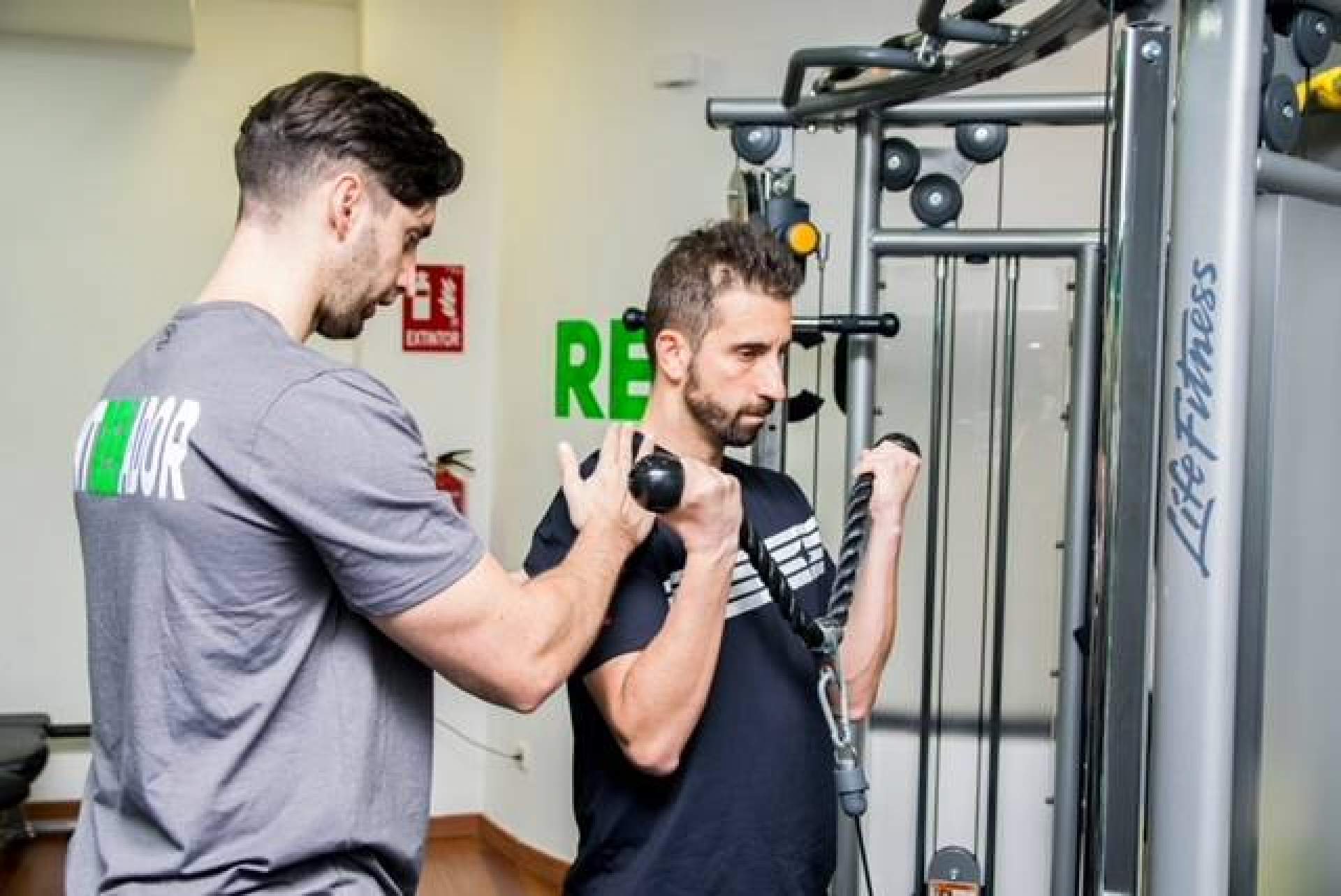 Los beneficios de incluir el yoga en la rutina de deporte con Rencoach Malasaña