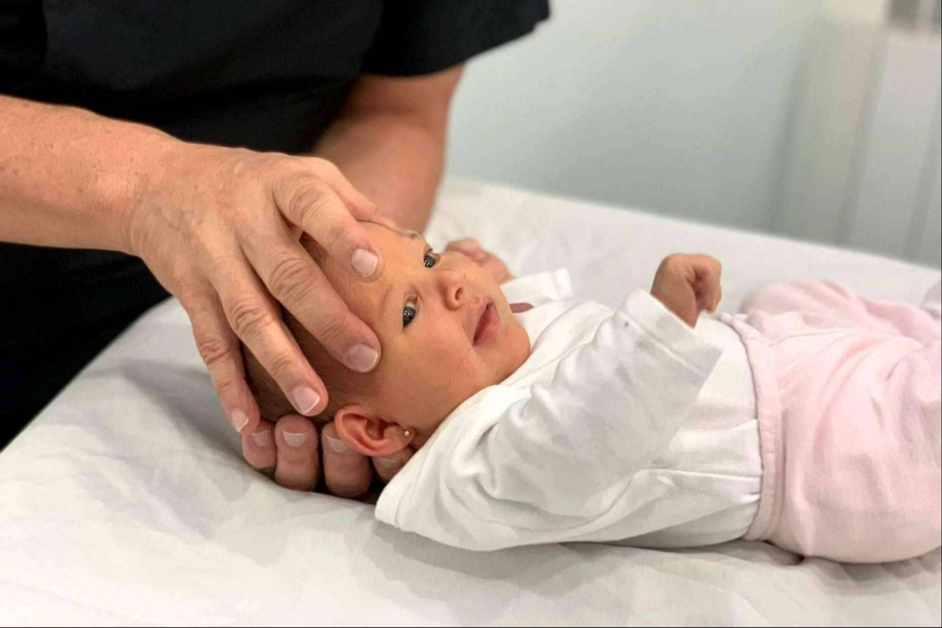 Formación en osteopatía neonatal de la mano del Instituto Internacional de Osteopatía Avanzada