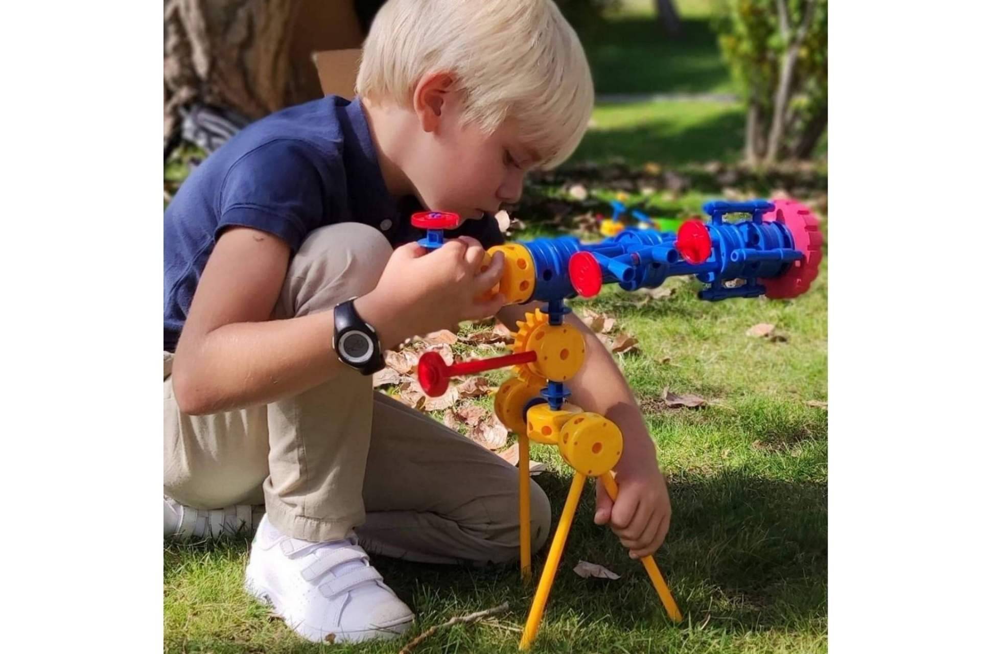 Broks, los juguetes que permiten a los niños inventar y construir