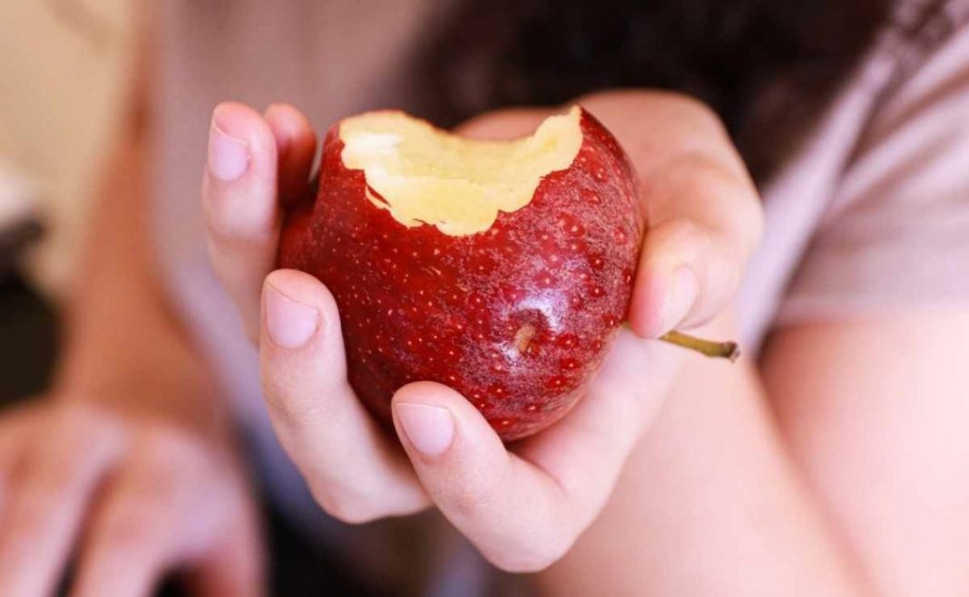 Razones por las que deberías comer menos manzanas