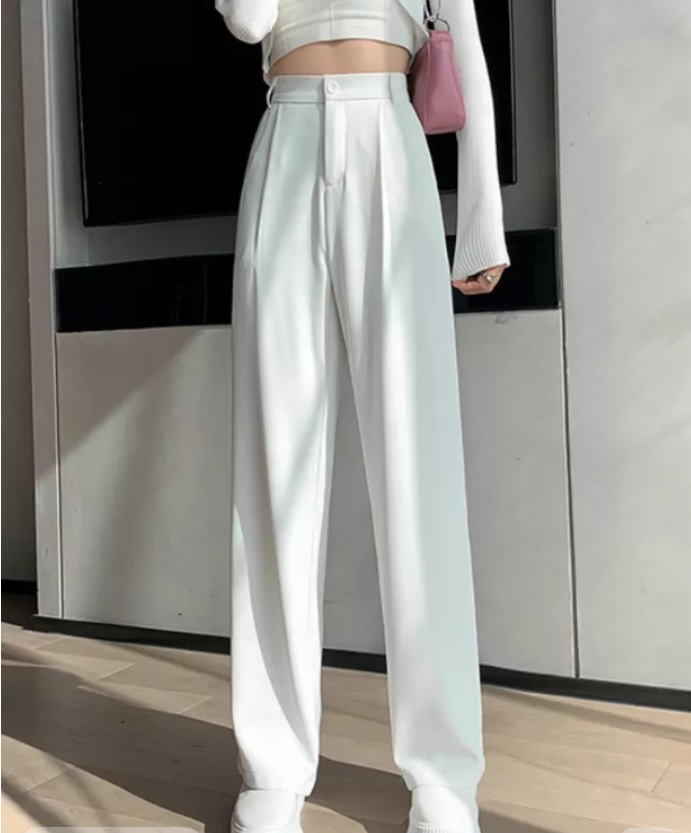 pantalón en blanco