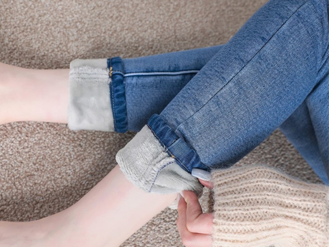 pantalón vaquero con forro de pelo