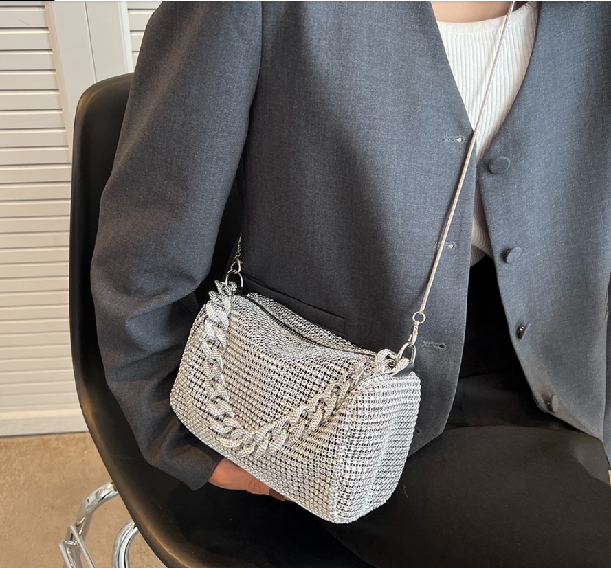 bolso diamantes