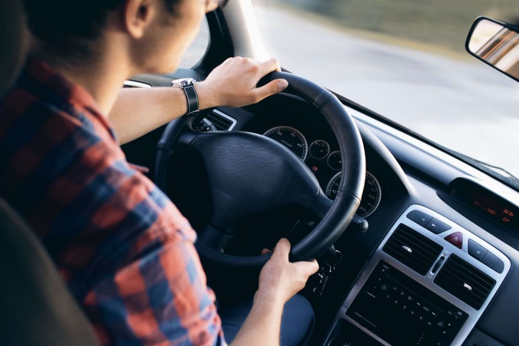 La OCU alerta por los peligros si tienes alguno de estos coches