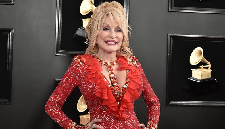 1140 dolly parton grammys esp Merca2.es