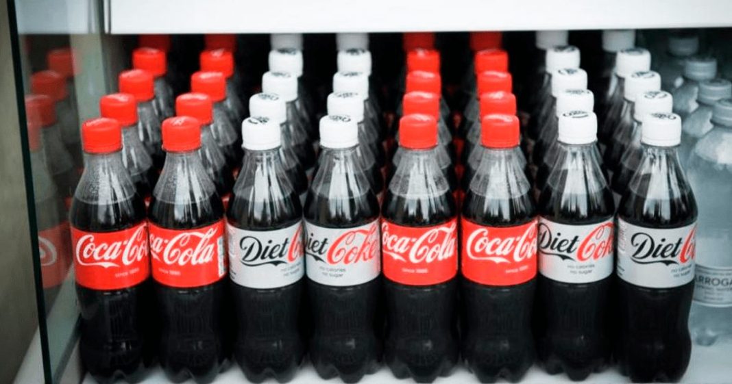 Coca-Cola y Nestlé obligados a reducir el consumo de plástico