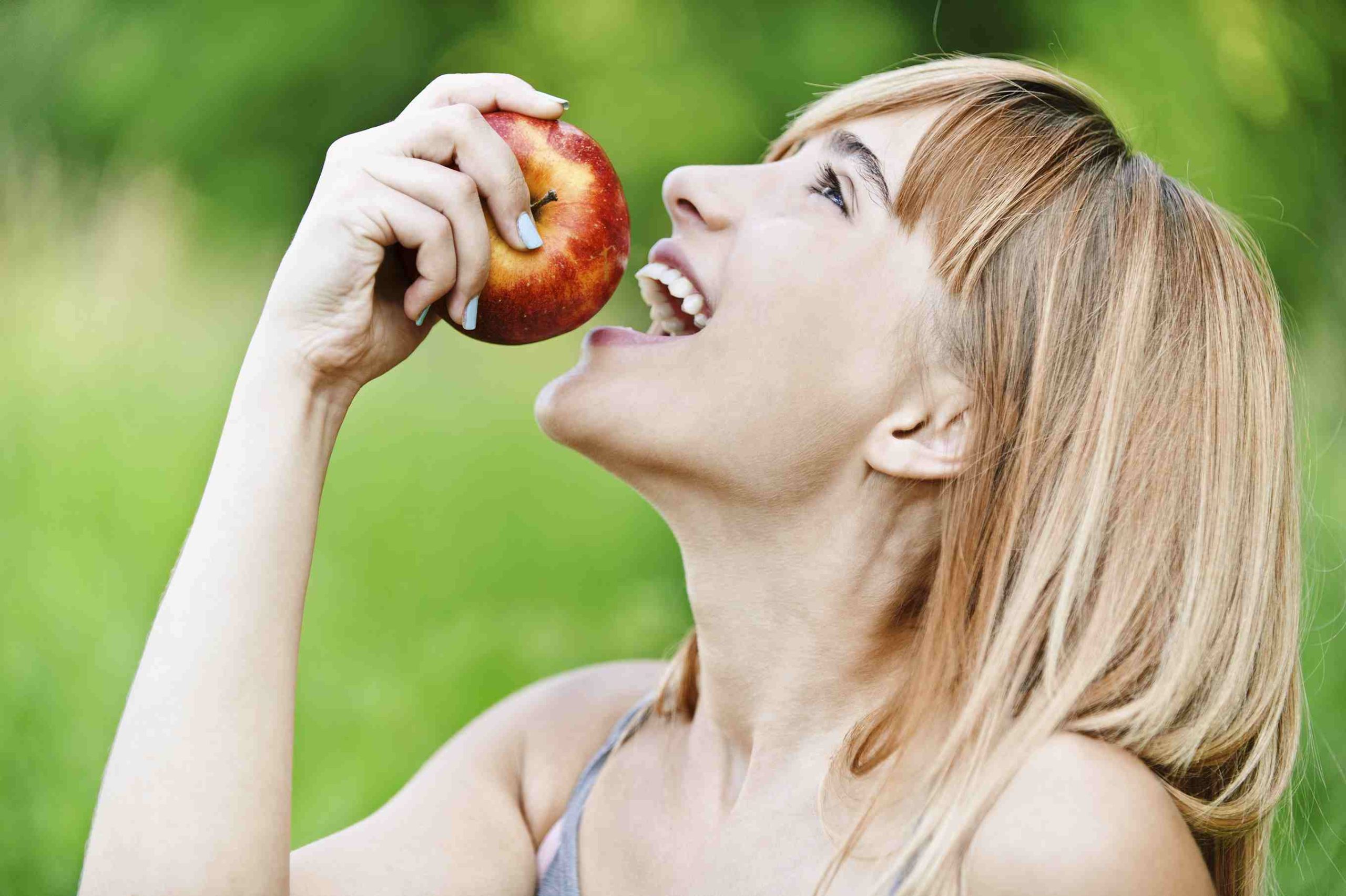 Consumir alimentos bajos en calorías