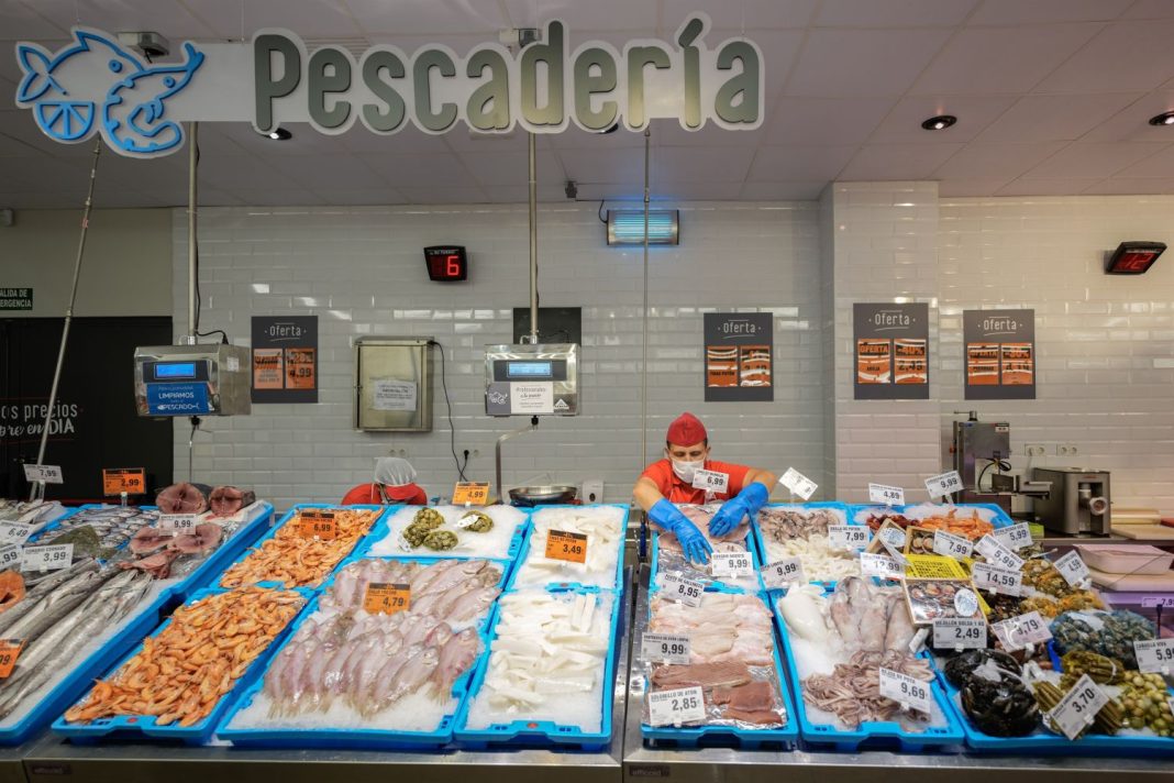 Pescadería de supermercado Dia