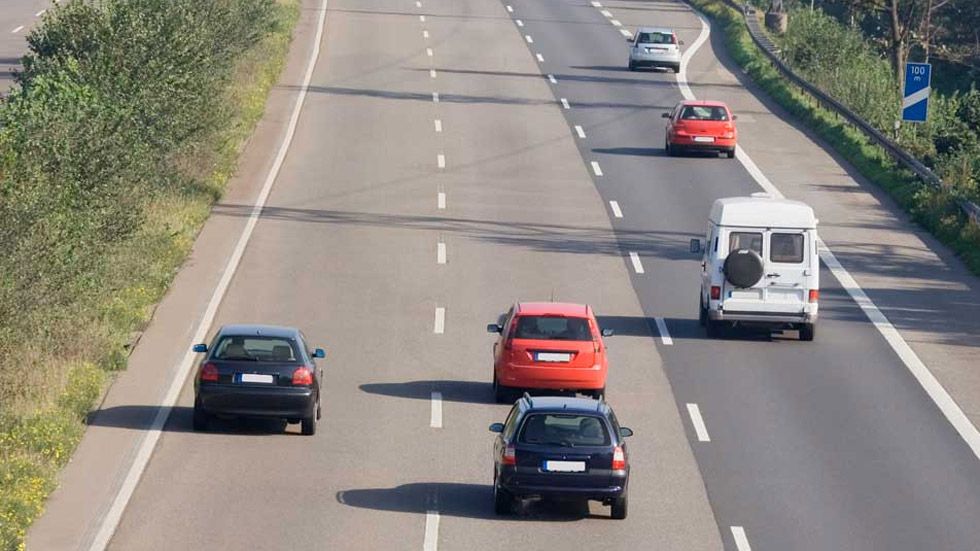 Los adelantamientos ya nunca serán como antes gracias a esta norma de la DGT