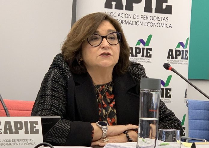 Marina Serrano, presidenta de Aelec, critica el 'impuestazo'