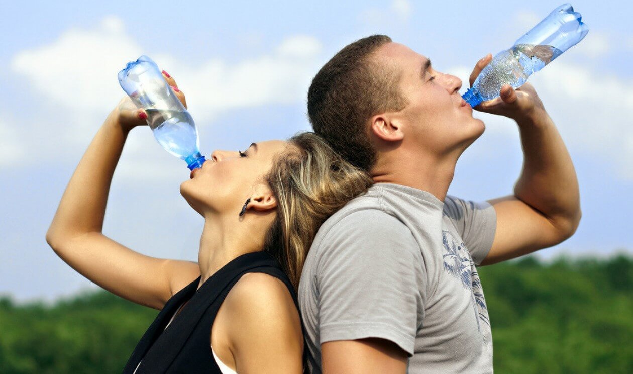 IMPORTANCIA DEL AGUA Y LA HIDRATACIÓN