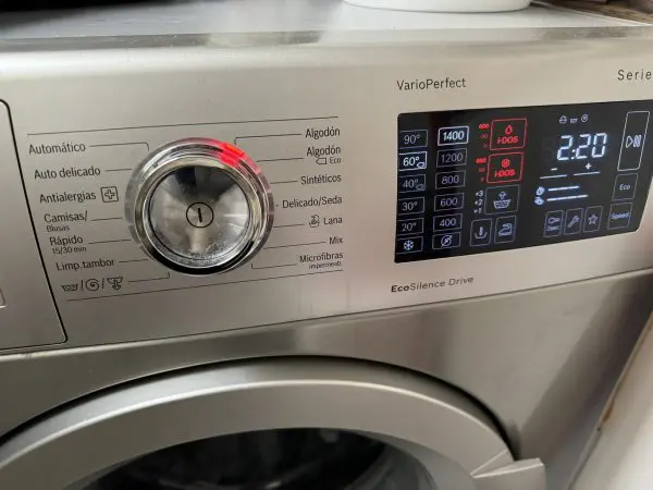 Las lavadoras modernas tardan cada vez más tiempo en hacer la colada y  estos son los motivos