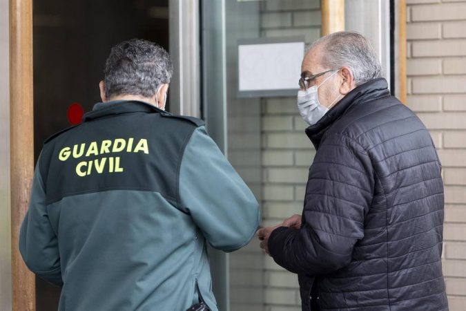 La Guardia Civil anuncia en Instagram el fin de los triángulos: esta es la  nueva señal por la debes apostar