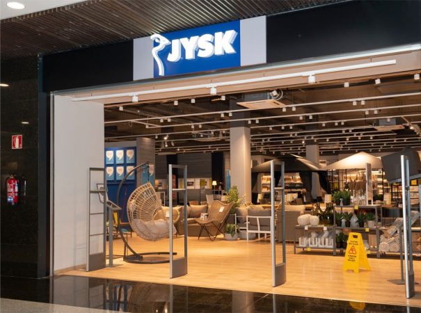 La cadena de tiendas de muebles JYSK tiene esta amplia variedad para tu recibidor a precios increíbles