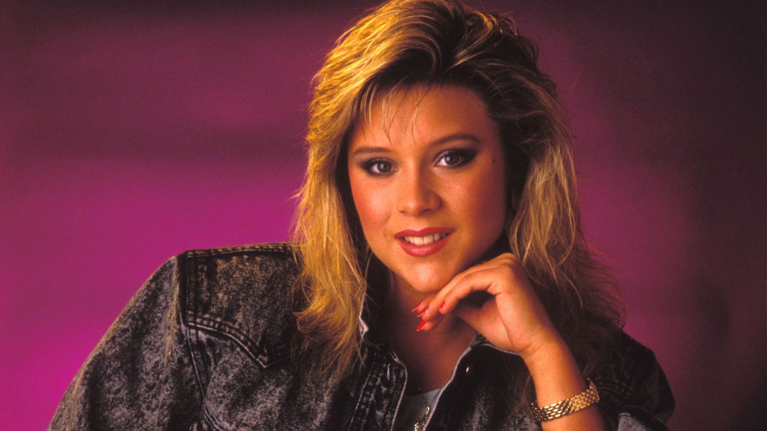 Samantha Fox Vuelve A Ser Actualidad Años Después Por Este Delito Cometido En Un Avión 