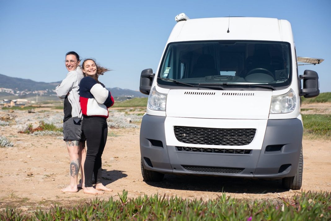 Alquila un coche de 9 plazas y visita con tu grupo la Costa Brava y Girona