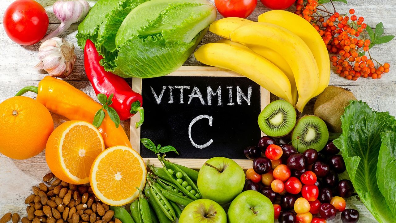 INTERACCIONES Y SINERGIAS DE LA VITAMINA C