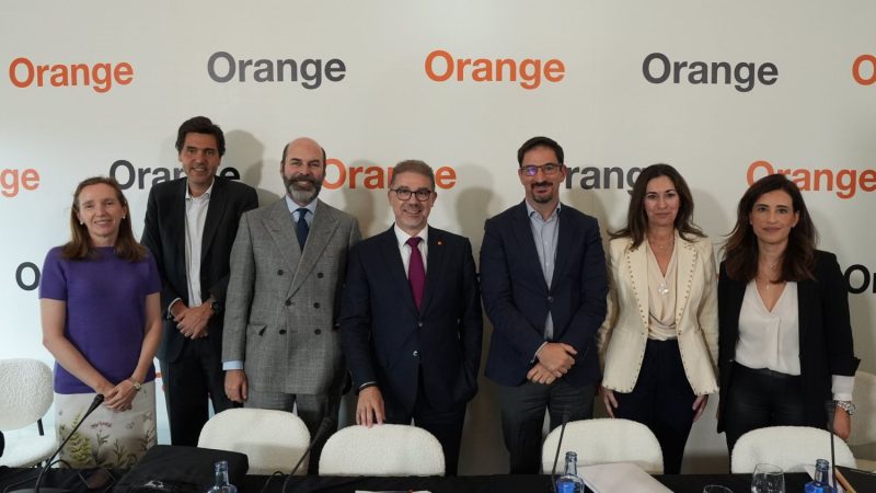 Orange sube los precios de sus tarifas por última vez antes de la fusión con Más Móvil