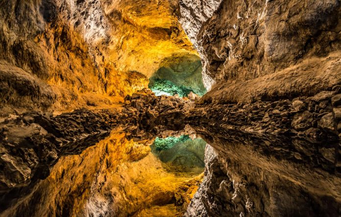 Lanzarote: Del Timanfaya a la Cueva de los Verdes