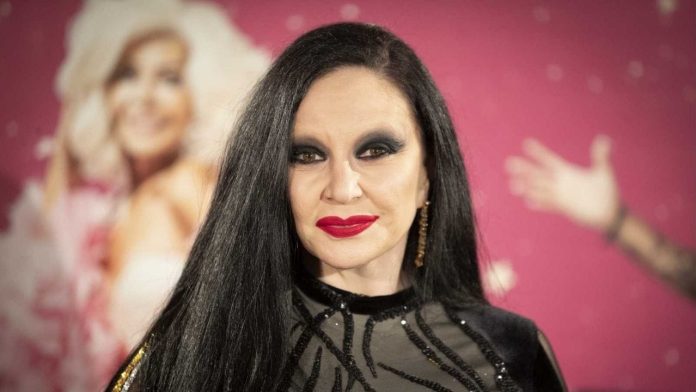 El increíble makeover de Alaska que está dando de qué hablar