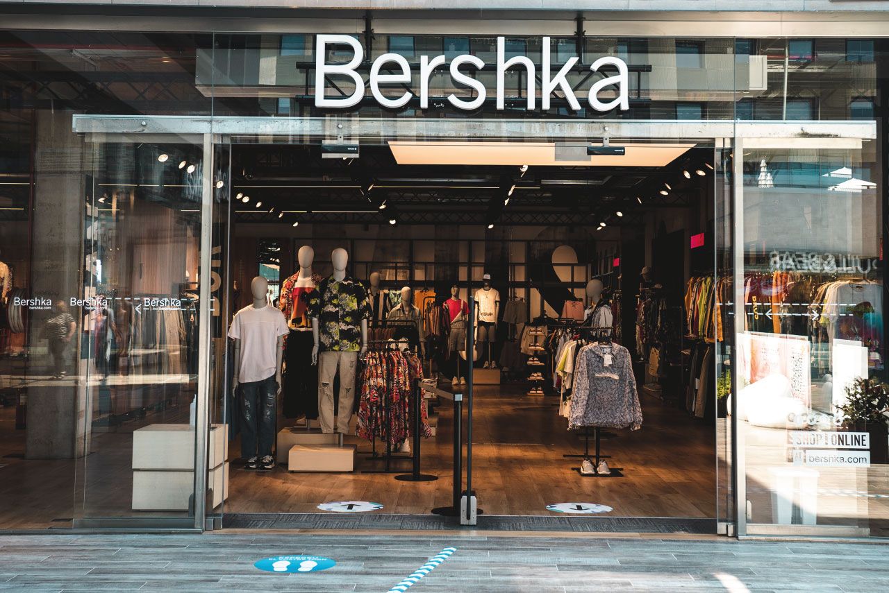 Paula Echevarría ha encontrado en Bershka la falda con la que va a triunfar en la Feria de Abril ¿y tú estás preparada?