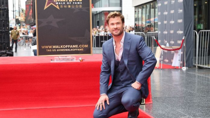 Chris Hemsworth obtiene su estrella en Hollywood, pero una notable ausencia lo deja devastado