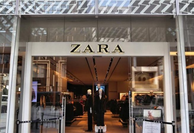 Esta es la colección de faldas de Zara que está triunfando entre las maduritas de más de 40 años