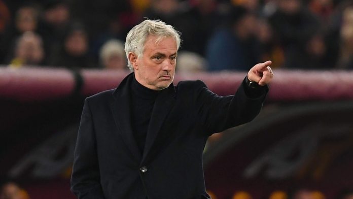 Mourinho volverá a dirigir en Europa: El ignoto club que lo quiere como entrenador