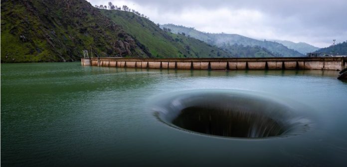 El misterioso agujero en el lago Berryessa que los cientificos no pueden explicar