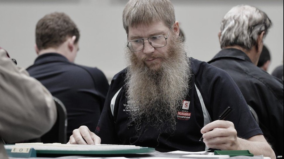 ⁠Mira al hombre que ganó un mundial de Scrabble en francés sin saber hablar ni un poco de este idioma